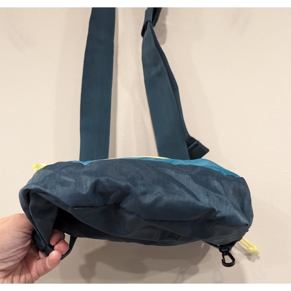 Eddie Bauer Color Block Stowaway Convertible Fann… - image 5